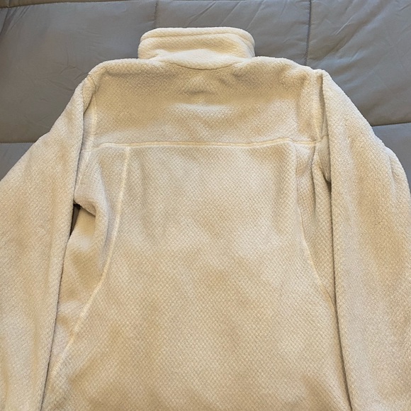 Patagonia Cream Pullover - Picture 2 of 3